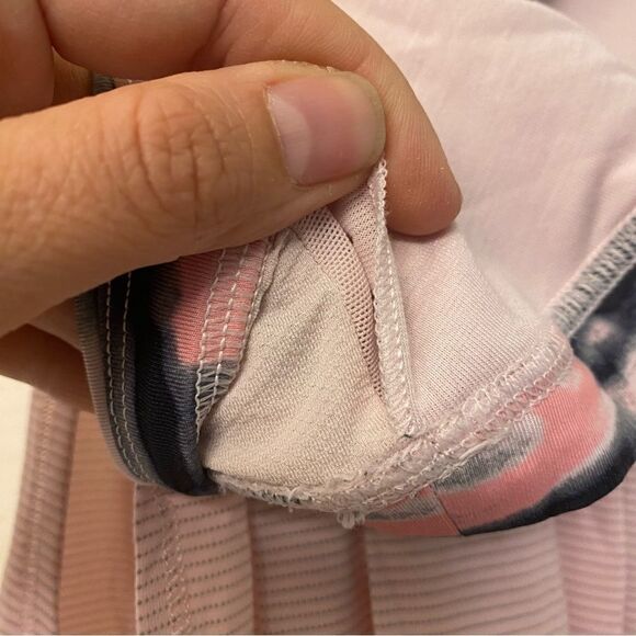 Lululemon blush Rest Less Tank Heathered Barely Pink Wamo Camo size 4 - Picture 8 of 13